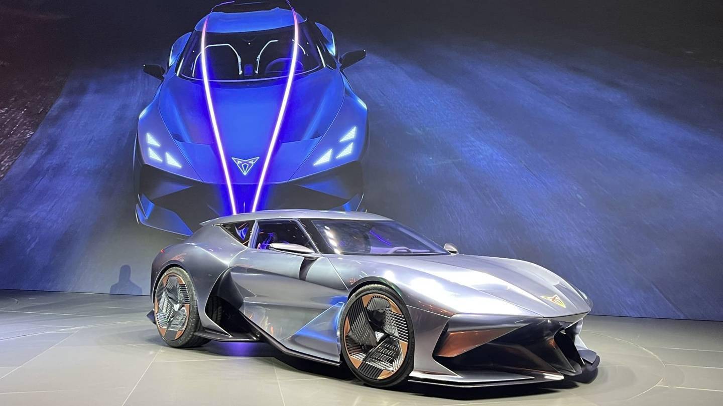 Cupra DarkRebel 概念电动跑车亮相慕尼黑车展，造型夸张